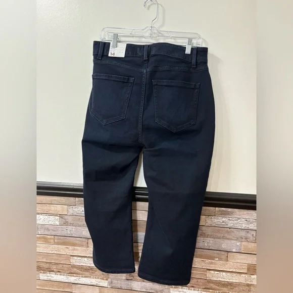 Lane Bryant Women's Straight Leg Cropped Curvy Fit Size 14 jeans - Picture 2 of 6